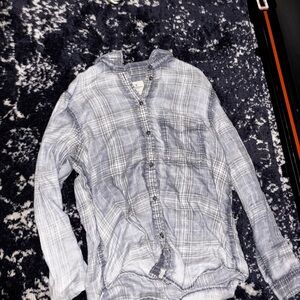American Eagle Outfitters Gray Plaid Shirt